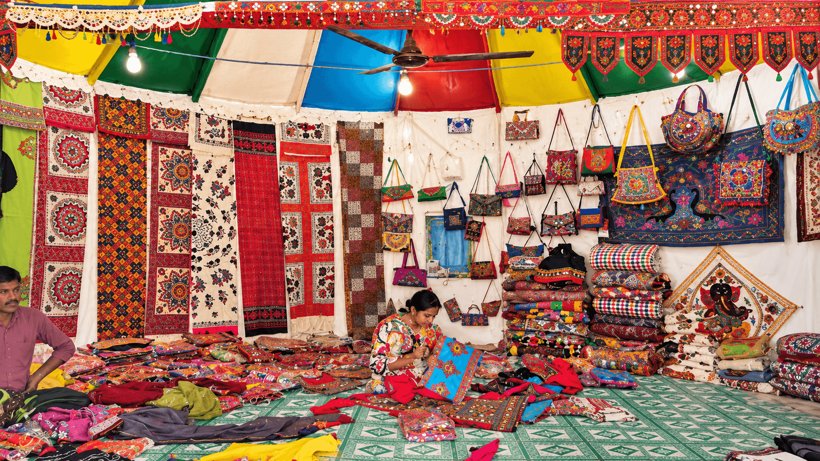 Bhujodi, Craft village in Kutch. Taxi from Bhuj by Kutch Cab Service
