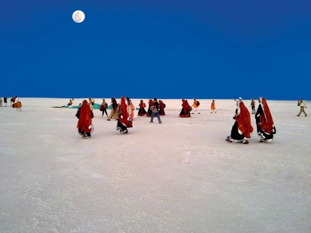 Taxi service for the Rann of Kutch white desert near Bhuj